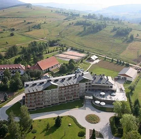 Hotel Activa - Image 1