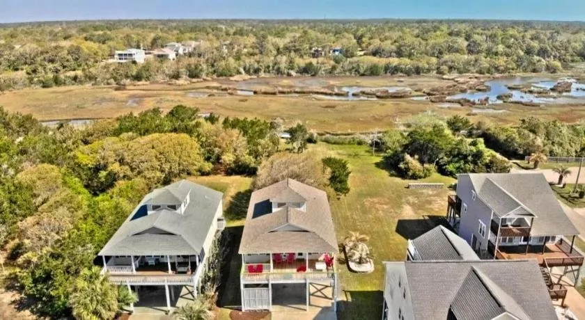 After Dune Delight 4 Bedrooms 2 Bathrooms Home - Image 1
