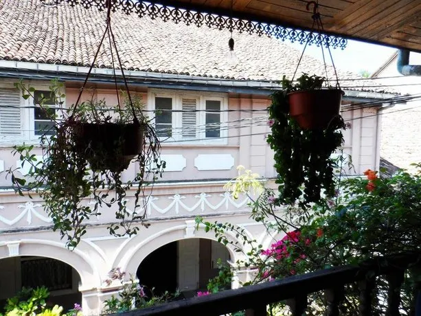 Bouganvila Guest - Image 1