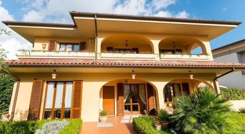 Hidden Tuscan Treasure - Image 1