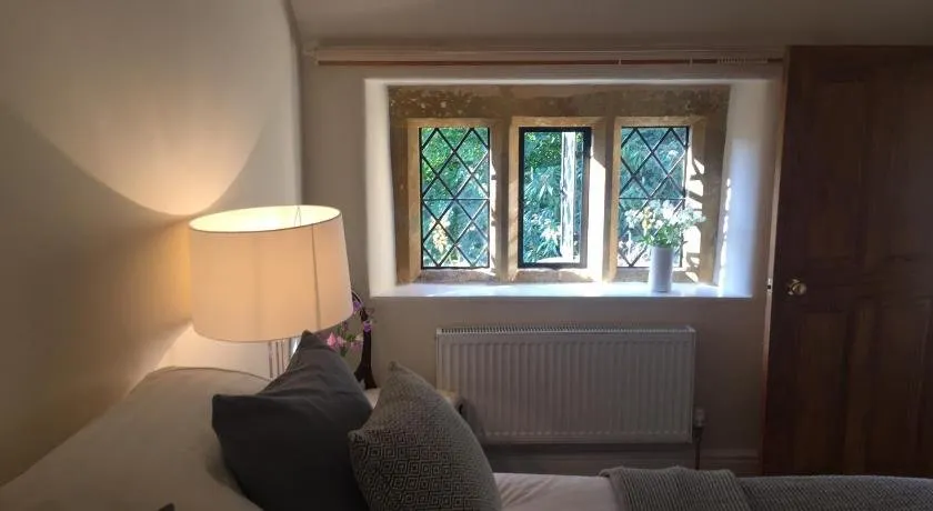 Cotswold Country Cottage - Image 1