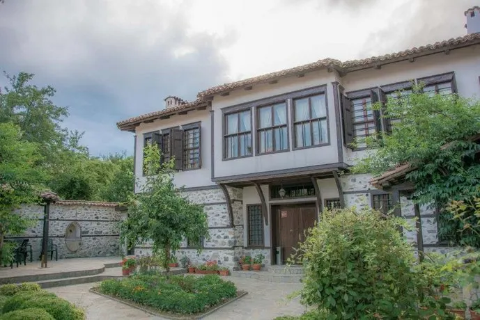 Pachilov House - Image 1