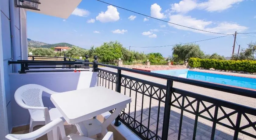 Villa Platanos - Image 1