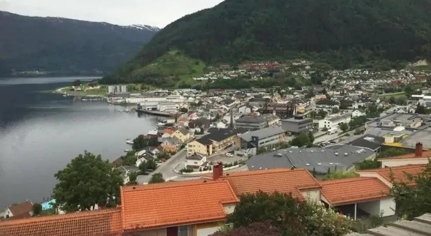 Navarsetevegen 52 - Image 1