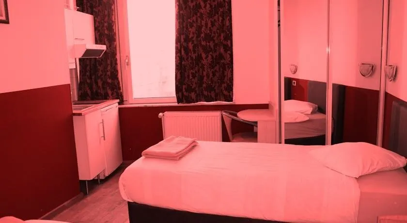 Aparthotel Da Vinci Studio's - Image 1