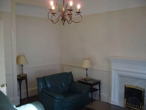Saunterne Road - Image 1