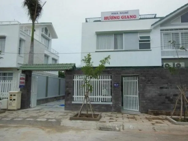 Huong Giang Hotel - Image 1