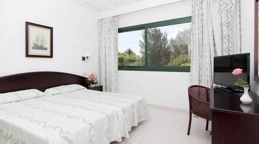 Son Bou Apartments - Image 1