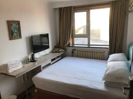 XINLONGMEN HOSTEL - Image 1