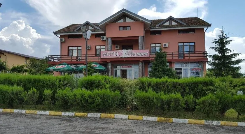 Motel Diamant - Image 1