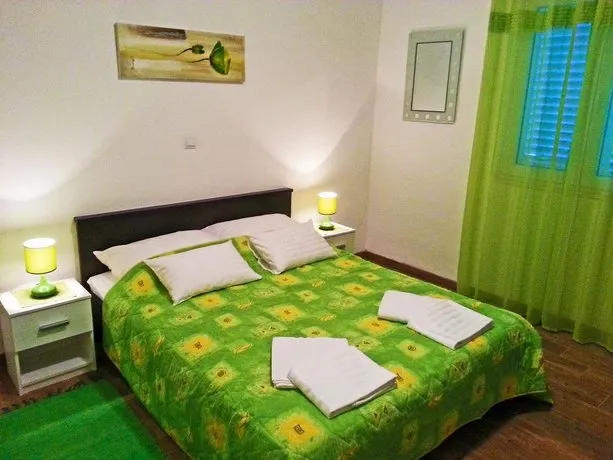Apartments King - Image 1