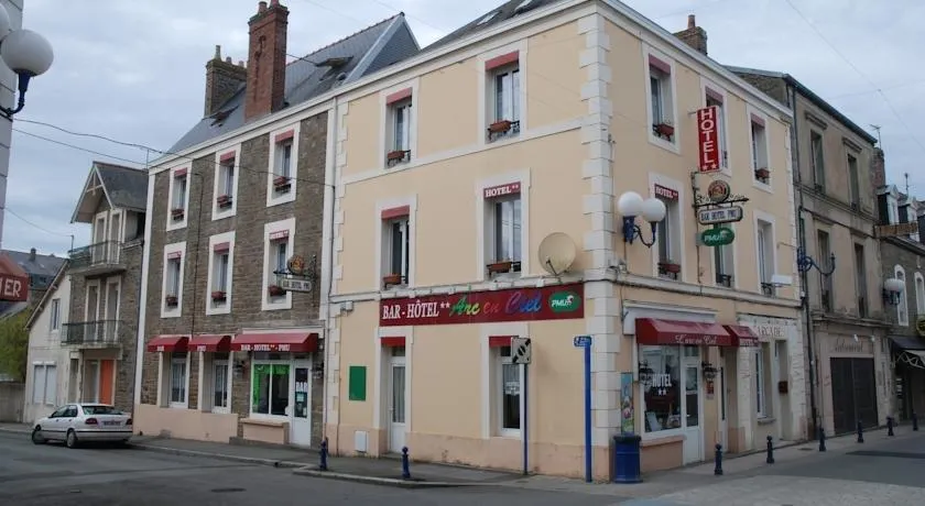 Hôtel Arc en Ciel - Image 1