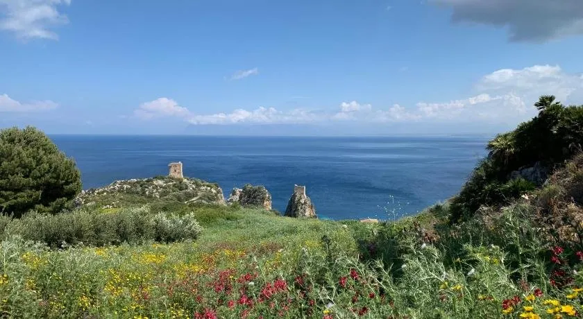 villa vista mare spiaggia privata - Image 1