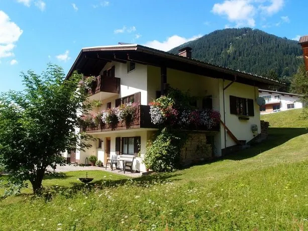 Haus Patria - Image 1