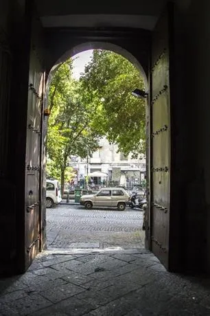 Casa Vacanza Bellini Naples - Image 1