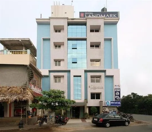 Hotel Kiran Vilas International - Image 1