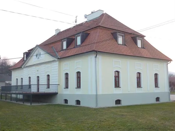Kaštiel Rožkovany - Image 1