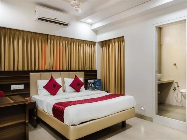 OYO Rooms Panvel Bus Depot - Image 1