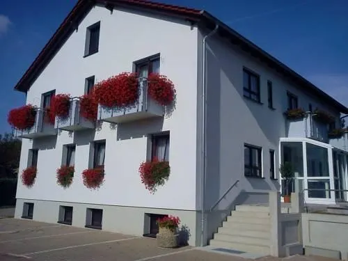 Müller's Hotel Haus 2 - Image 1