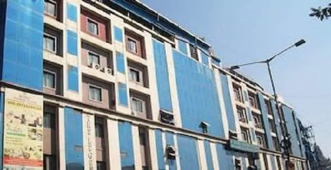 Hotel Tourist Plaza - Image 1