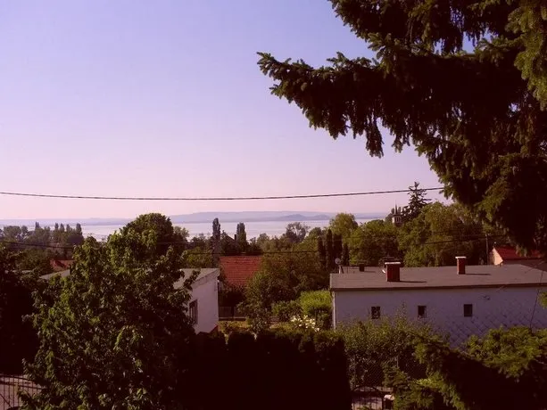 BOKSAY HÁZ - Image 1