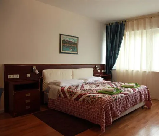 Apartment Pinus - Image 1