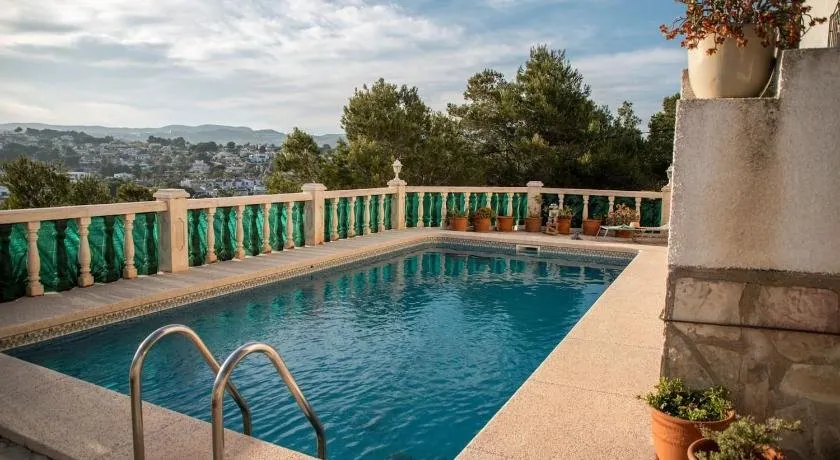 Las buganvillas - Image 1