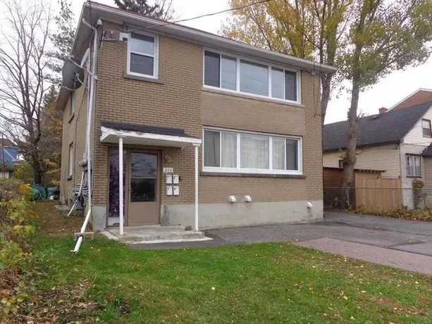 Adib Apartments 224 Woodroffe Ave - Image 1