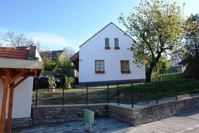 Mezes-Kucko - Image 1