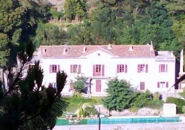 Le Manoir Au Soleil - Image 1
