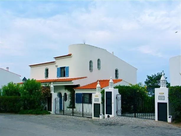 Villa Por do Sol Almancil - Image 1