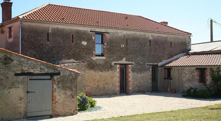 La Convivialité D’Un Gîte Rural Pour Se Retrouver Entre Amis - Image 1