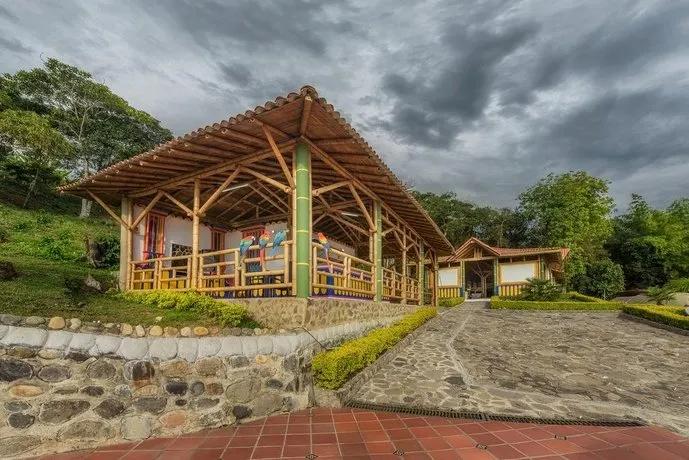 Finca Hotel Guayacundo - Image 1