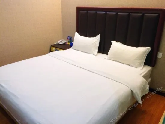 Zhuanjiao No.6 Business Hotel (Shenzhen Airport Qiaotou Metro Station) - Image 1