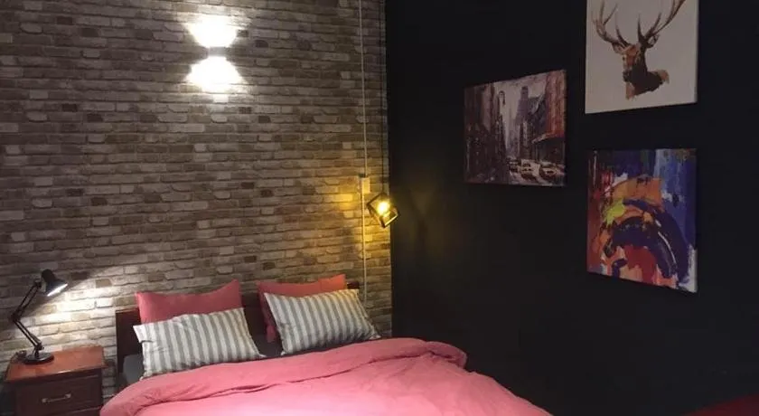 08 Homestay - Image 1