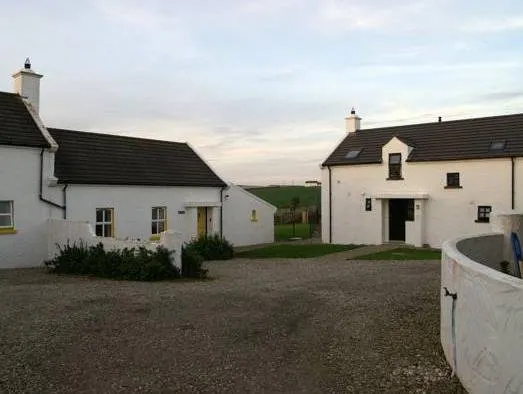 Ballylinny Holiday Cottages - Image 1