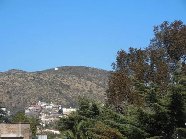 Victor Hotel - Image 1