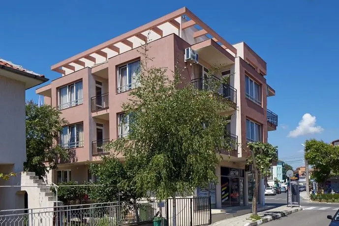 Guest House Ekaterina - Image 1