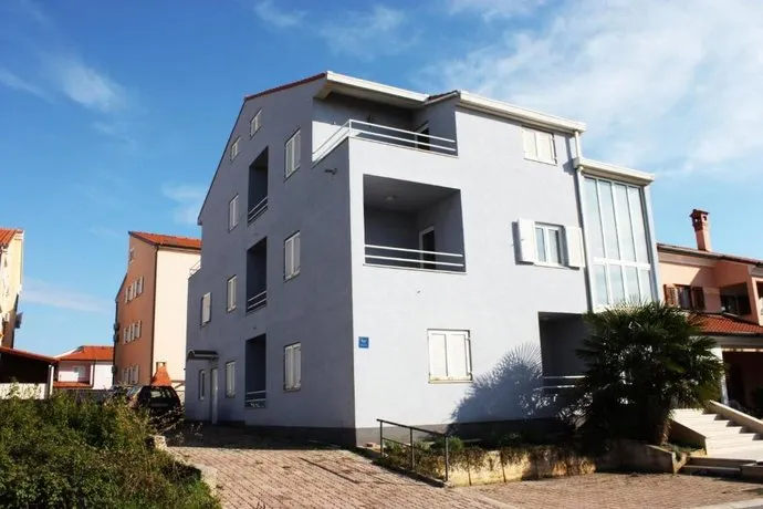 Apartments and Rooms Slukan - Image 1