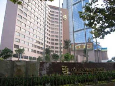 Golden Dragon Hotel - Image 1
