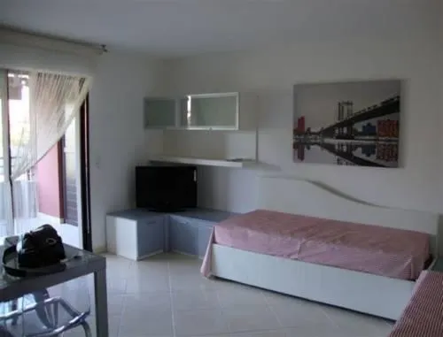 80sm5 Port Frejus - Image 1