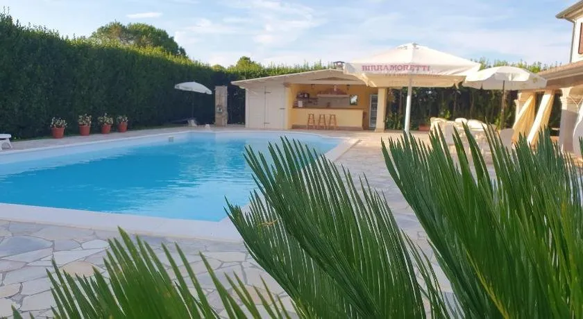 La Taverna - Image 1