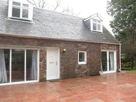 Garden Cottage - Image 1