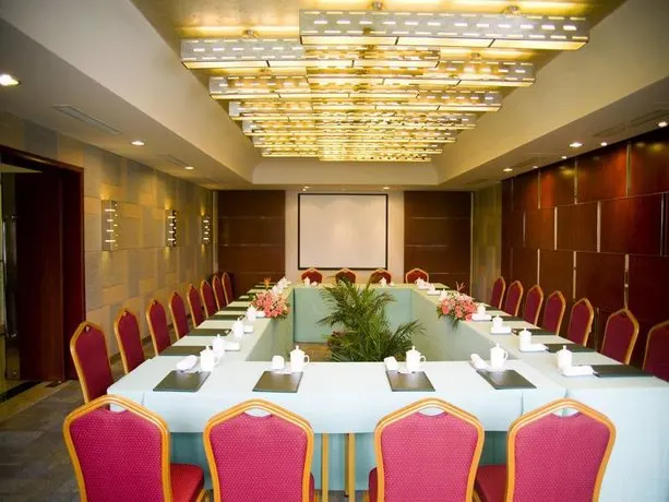 Hangzhou West Lake Dahua Hotel - Image 1