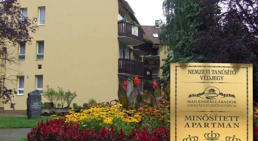 Viola Apartman - Image 1