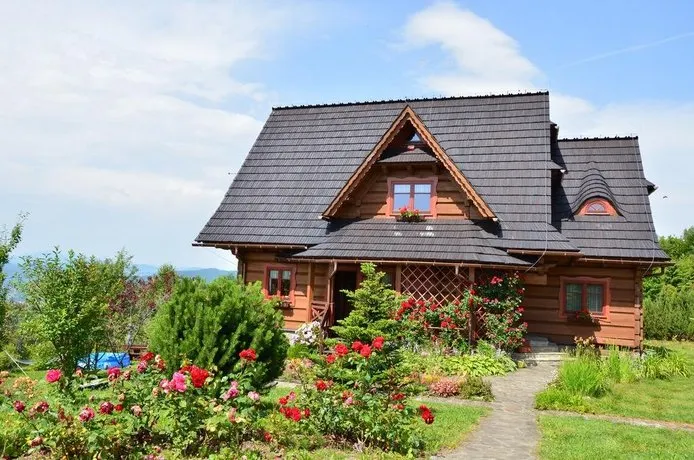 Góralska Ostoja - tradycyjny, drewniany dom na Kudłaczach, duży ogród, piękna panorama, sauna, jacuzzi - Image 1