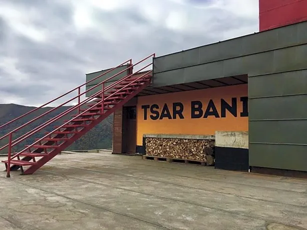 Tsar Bani Spa Resort - Image 1