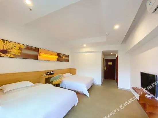 ZHONGTAISHENG BUSINESS HOTEL - Image 1