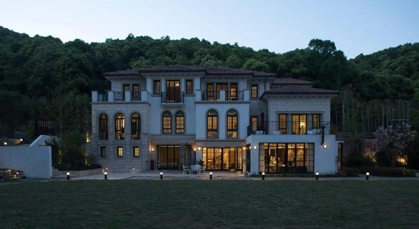 Mogan Mountain Fangu Boutique Villa - Image 1