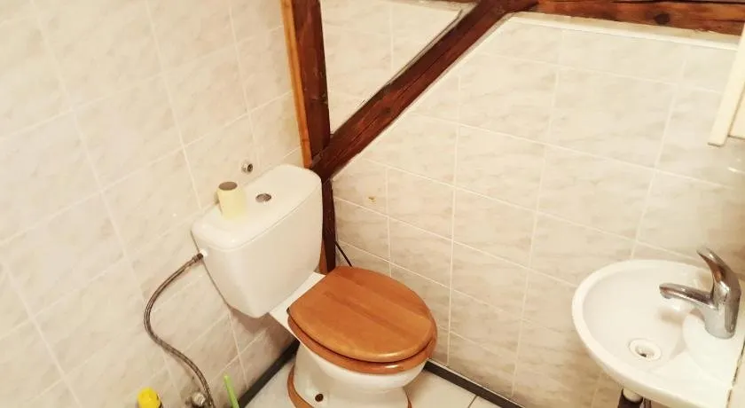 Malebná Chalupa U Javorníku Na Šumavě - Image 1